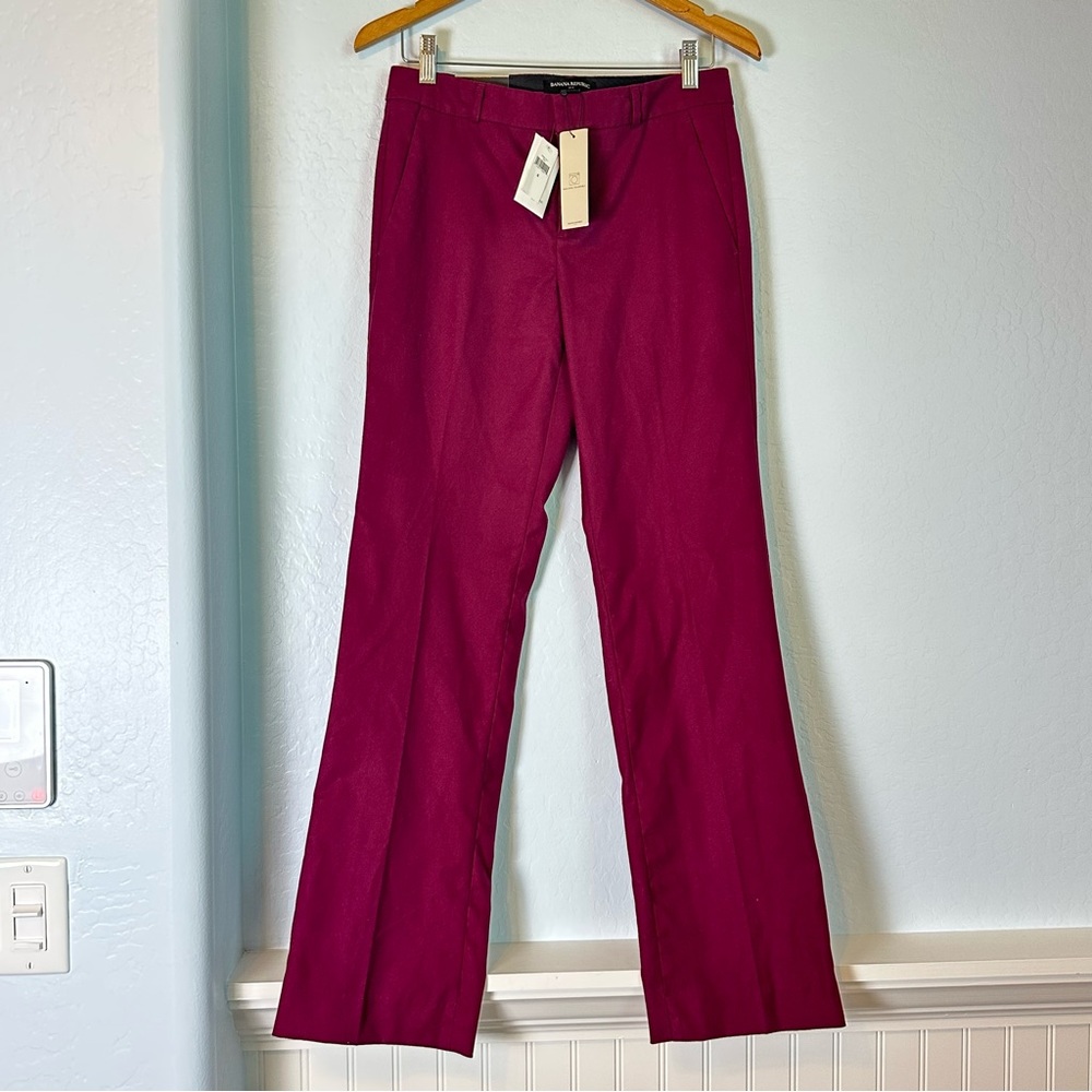 Banana Republic Logan Mid Rise Straight Trouser Maroon Size 4 New with Tags